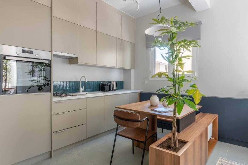 אתונה Premium Apartments In Paleo Faliro By Upstreet מראה חיצוני תמונה